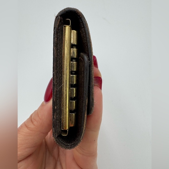 Louis Vuitton Key Case Damier Multicle 6 Hooks
Ebene Men's Women's - Picture 4 of 13